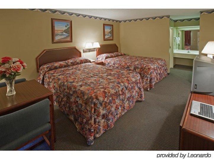 Americas Best Value Inn & Suites Слиделл Номер фото