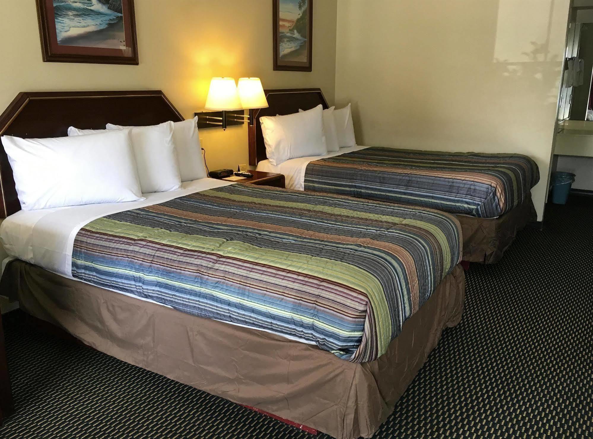 Americas Best Value Inn & Suites Слиделл Экстерьер фото