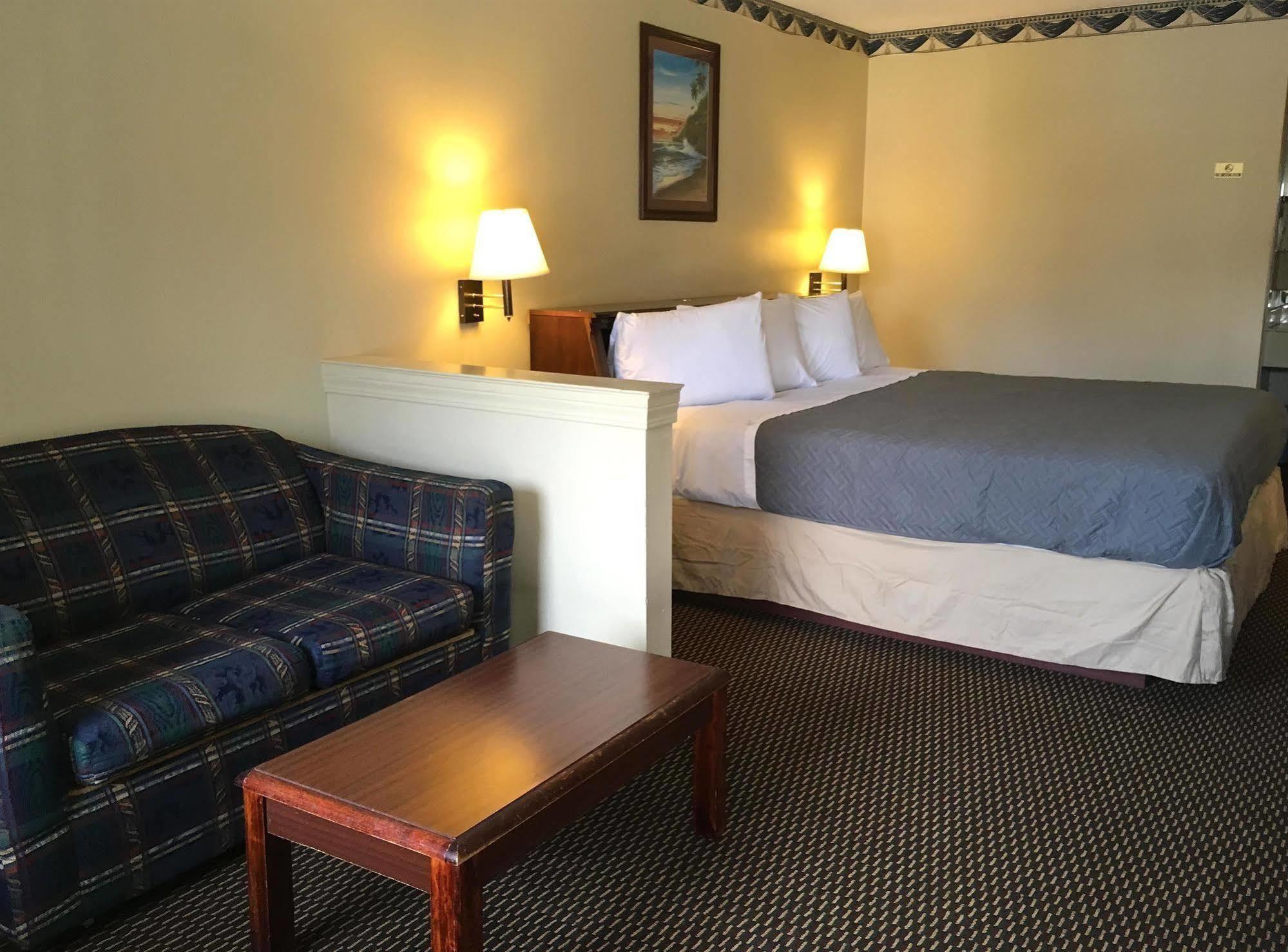 Americas Best Value Inn & Suites Слиделл Экстерьер фото